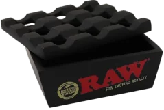 RAW Regal (Metal)