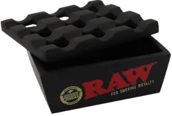 RAW Regal (Metal)